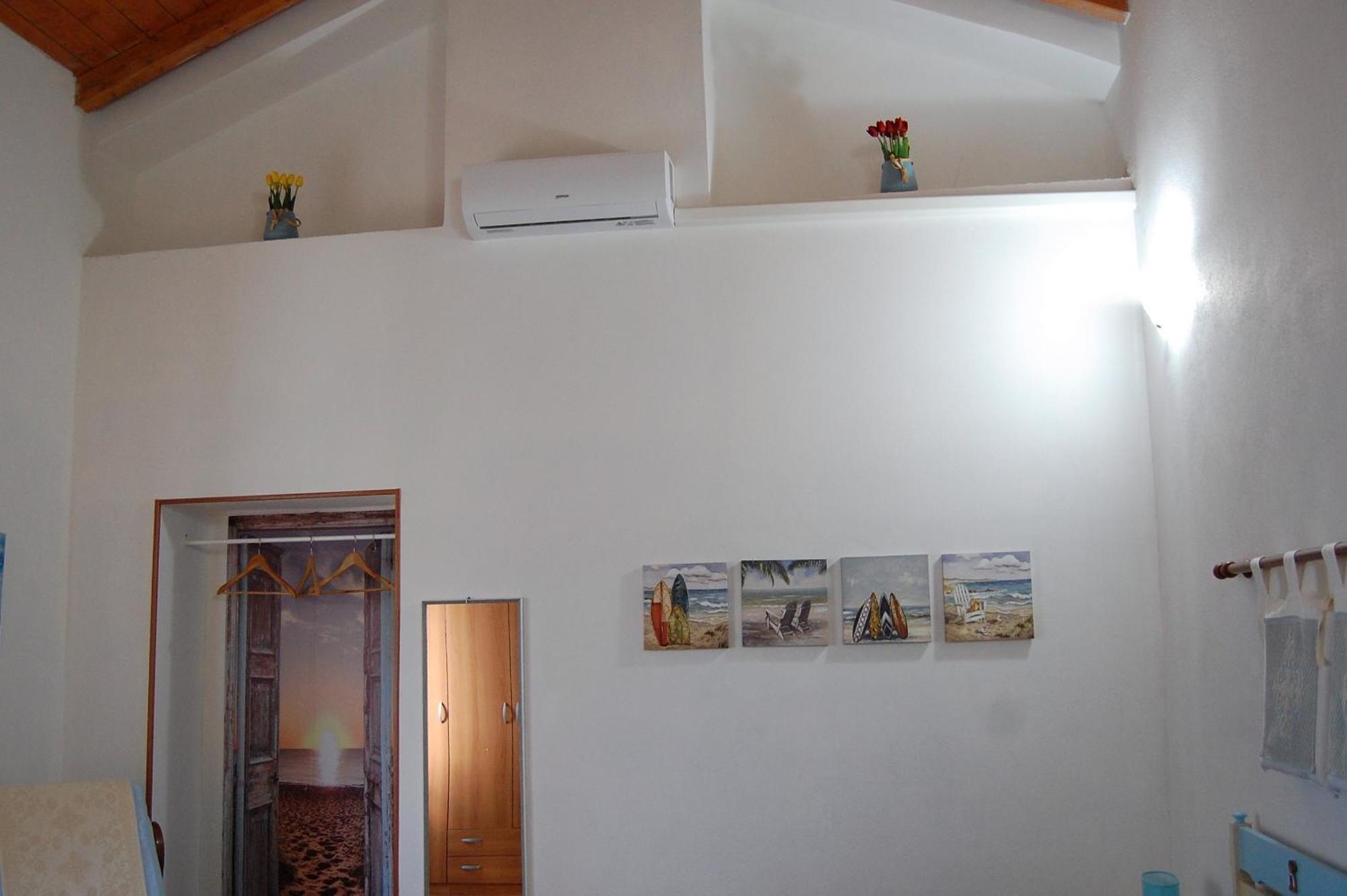 Il Rifugio Del Vecchio Bandito Iglesias Luaran gambar