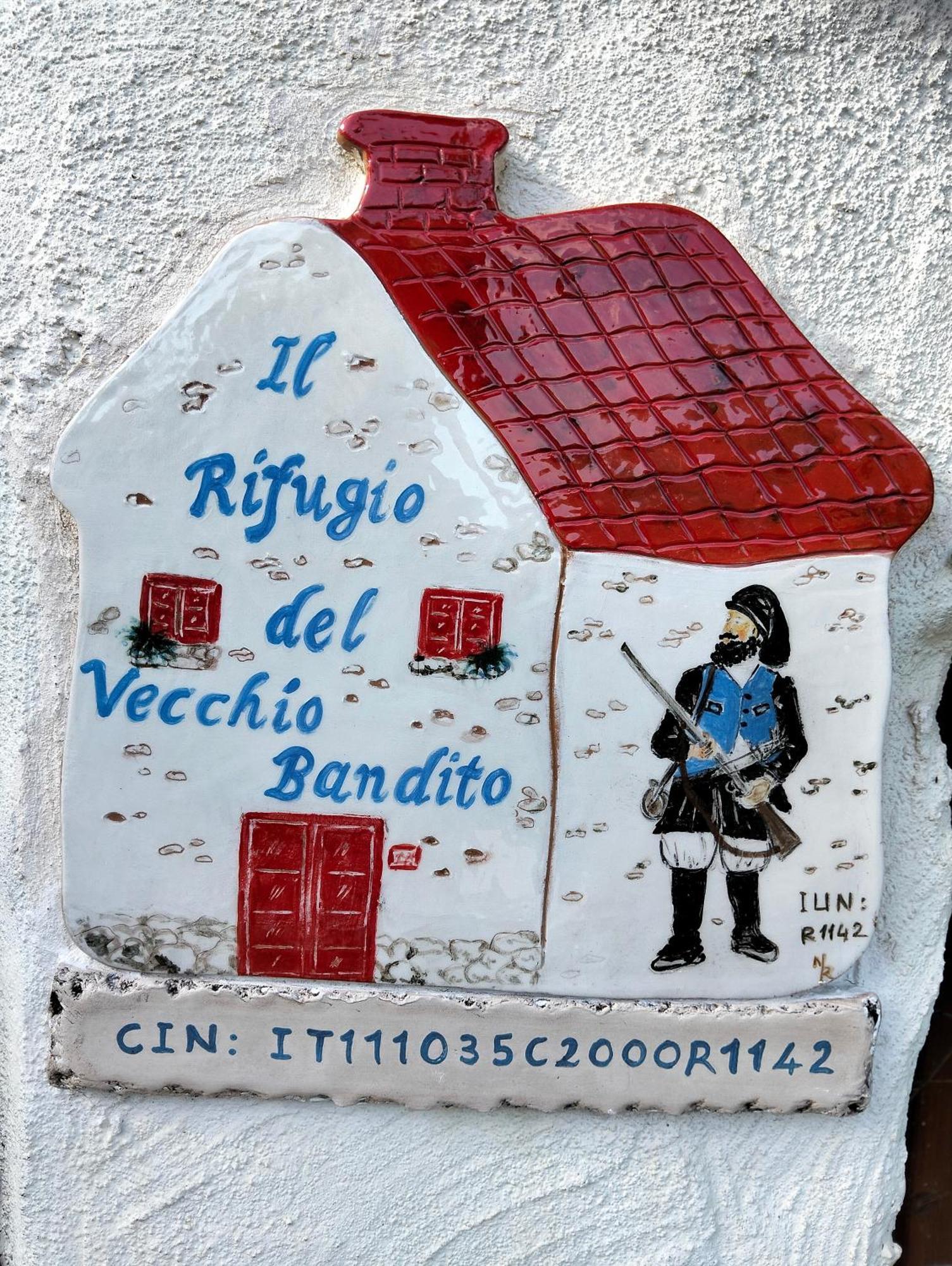 Il Rifugio Del Vecchio Bandito Iglesias Luaran gambar